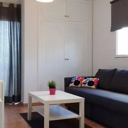 Estudios Village *